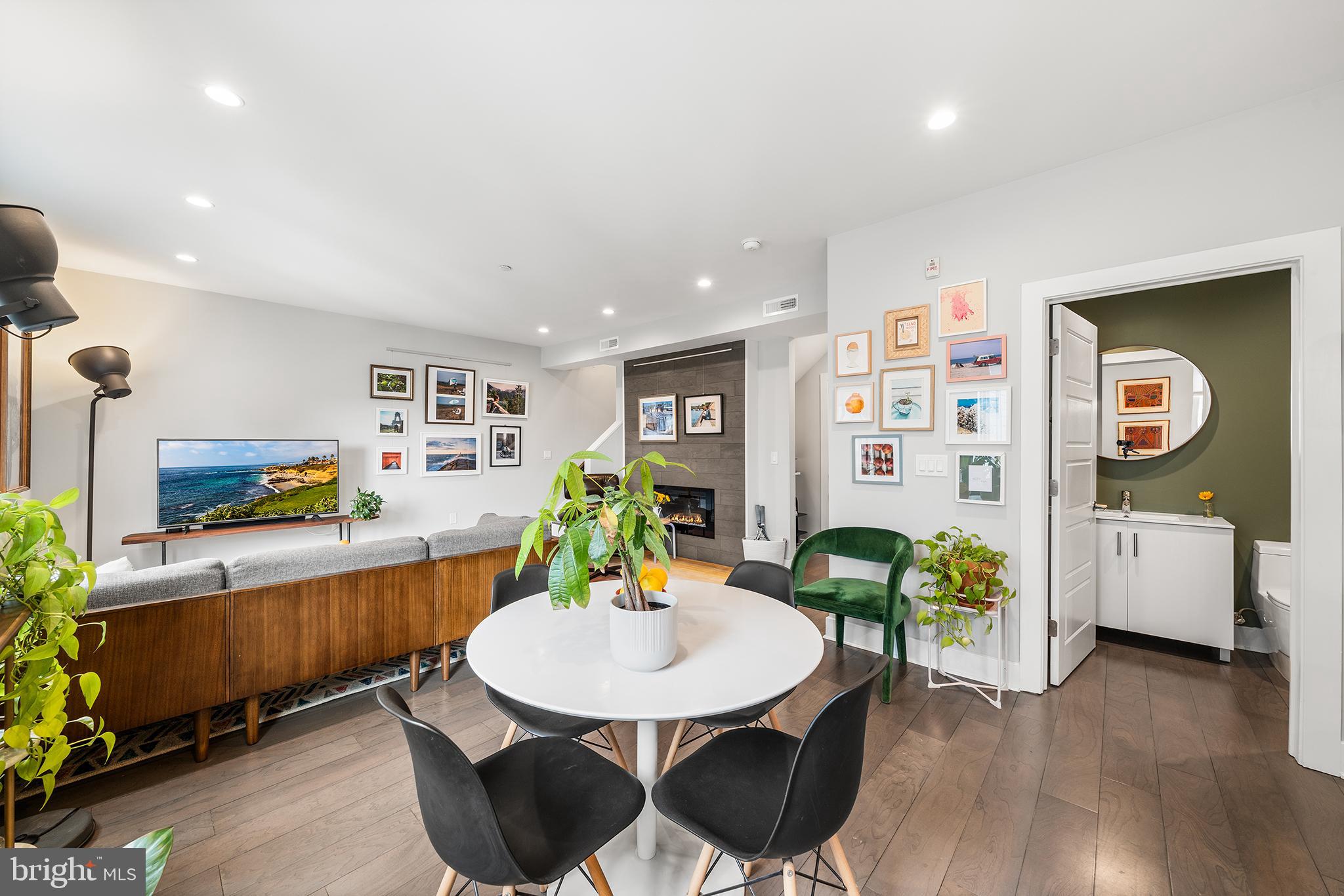 1405 FRANKFORD AVENUE 21 403