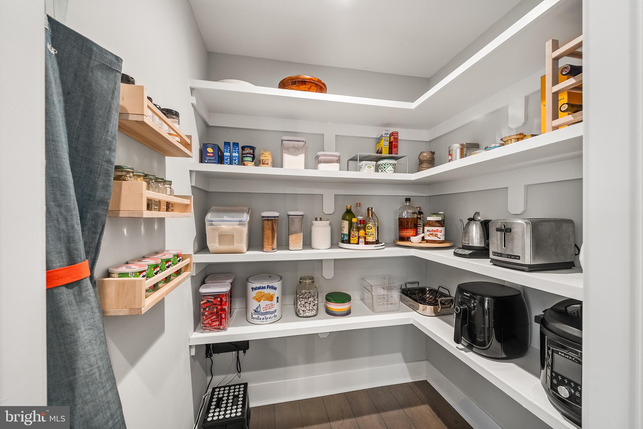 1405 FRANKFORD AVENUE 21 403