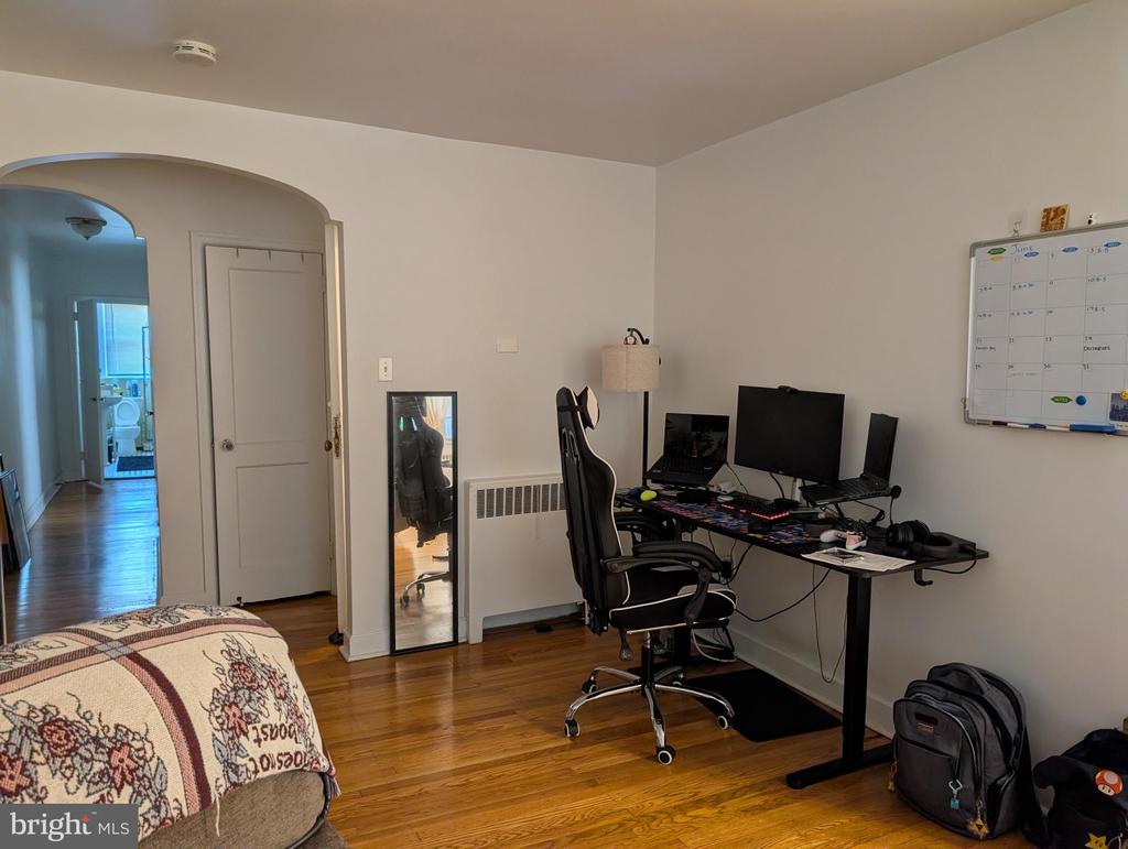 2433 N 50TH STREET 2ND FL