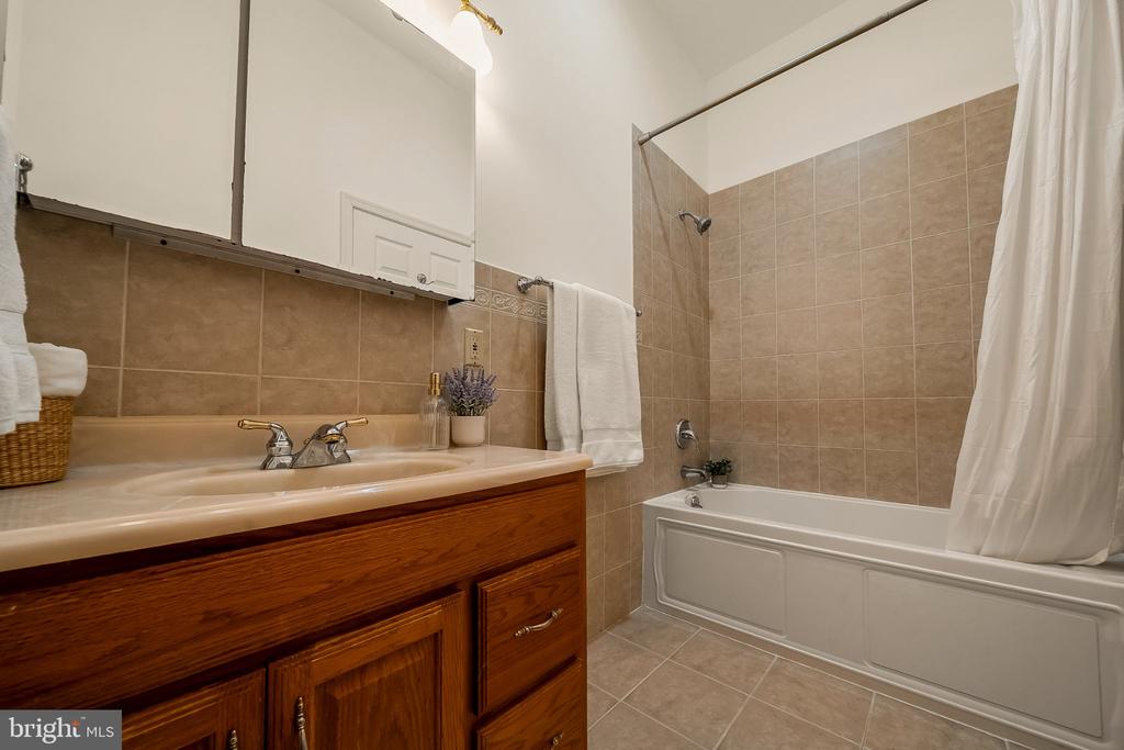 128 SOUTH STREET Unit: 3R