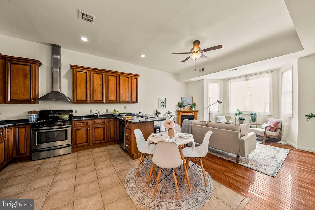 128 SOUTH STREET Unit: 3R