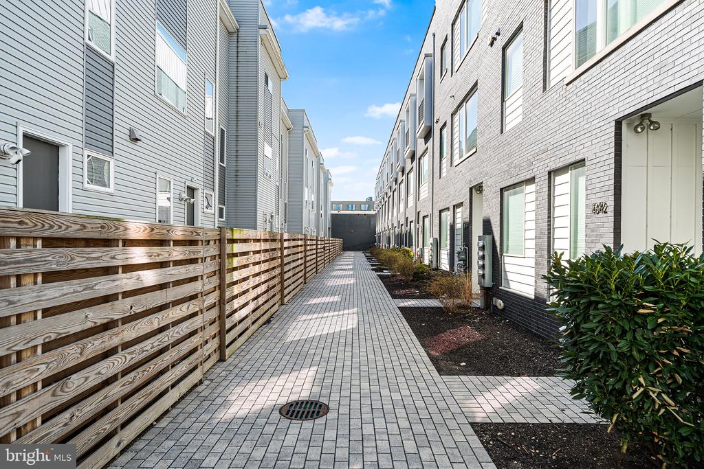 1640 N 5TH COURT #29A