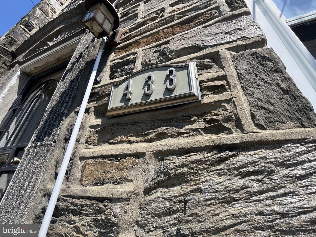 433 N 66TH STREET