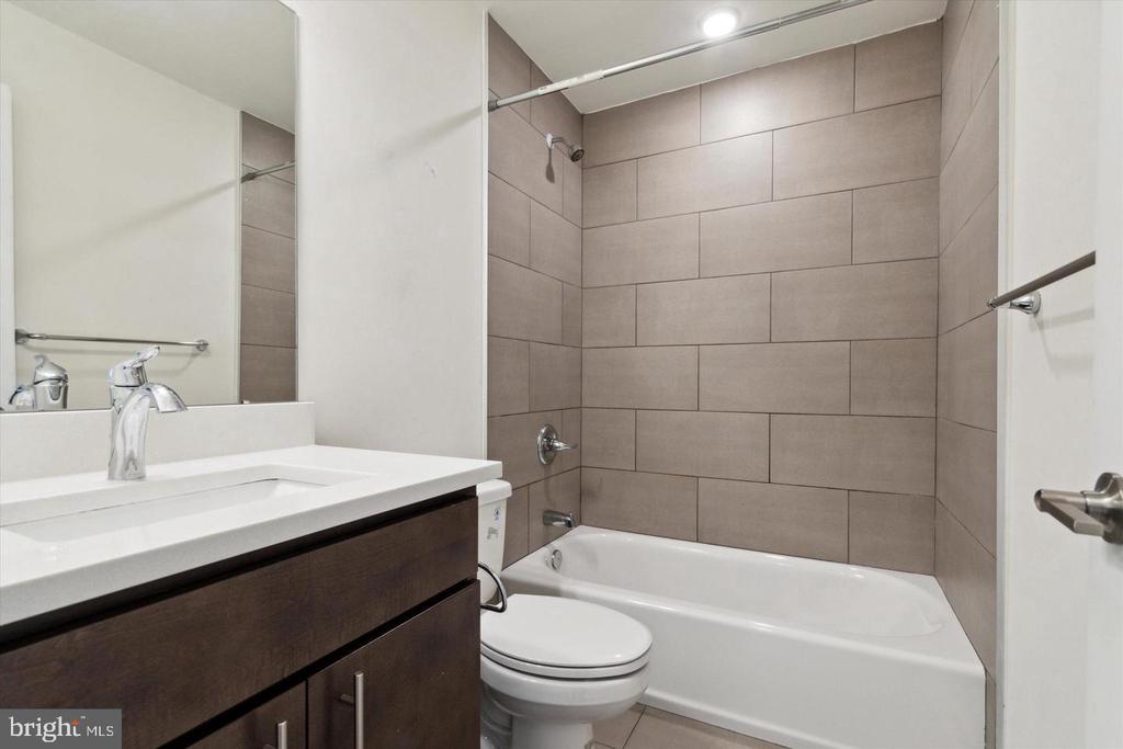 502 CECIL B MOORE AVENUE Unit: B