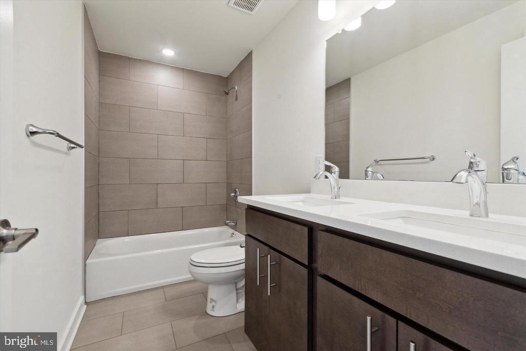 502 CECIL B MOORE AVENUE Unit: B
