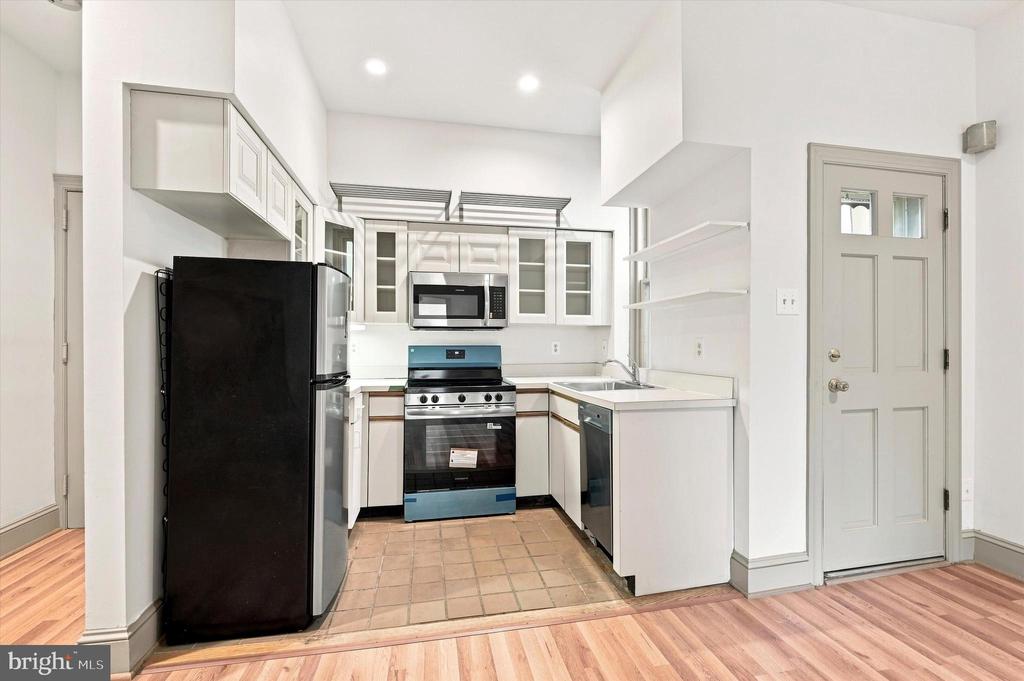 1529 GREEN STREET Unit: C