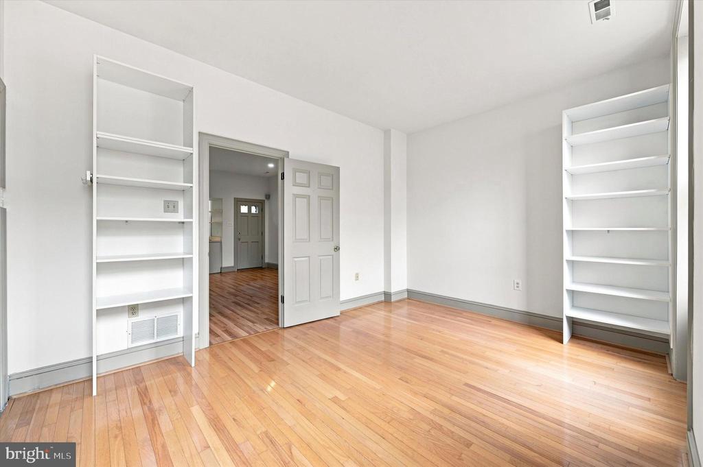 1529 GREEN STREET Unit: C