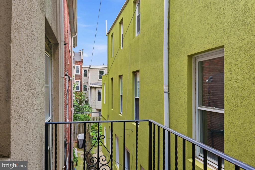 1529 GREEN STREET Unit: C