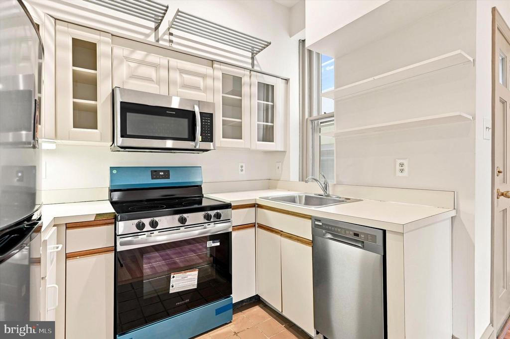 1529 GREEN STREET Unit: C