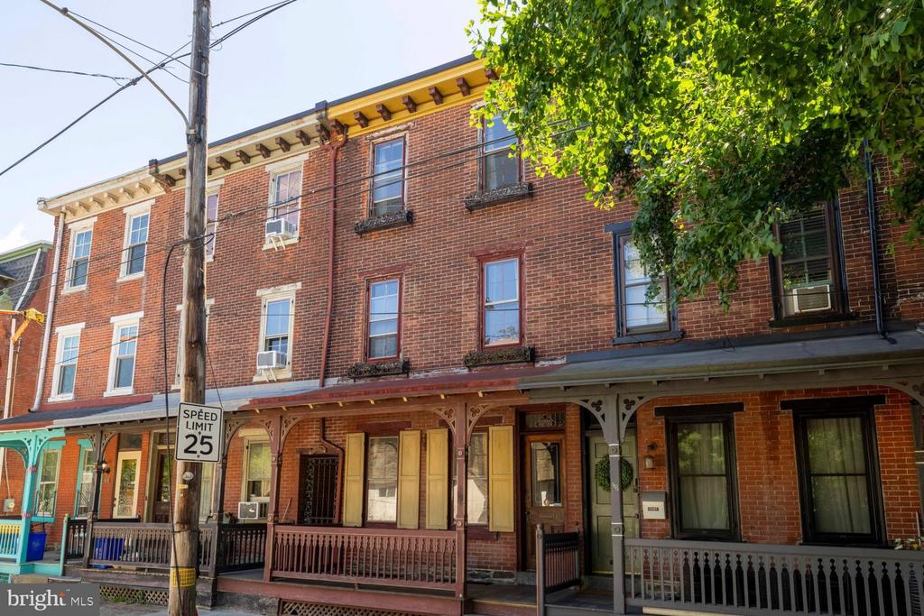 56 W PENN STREET