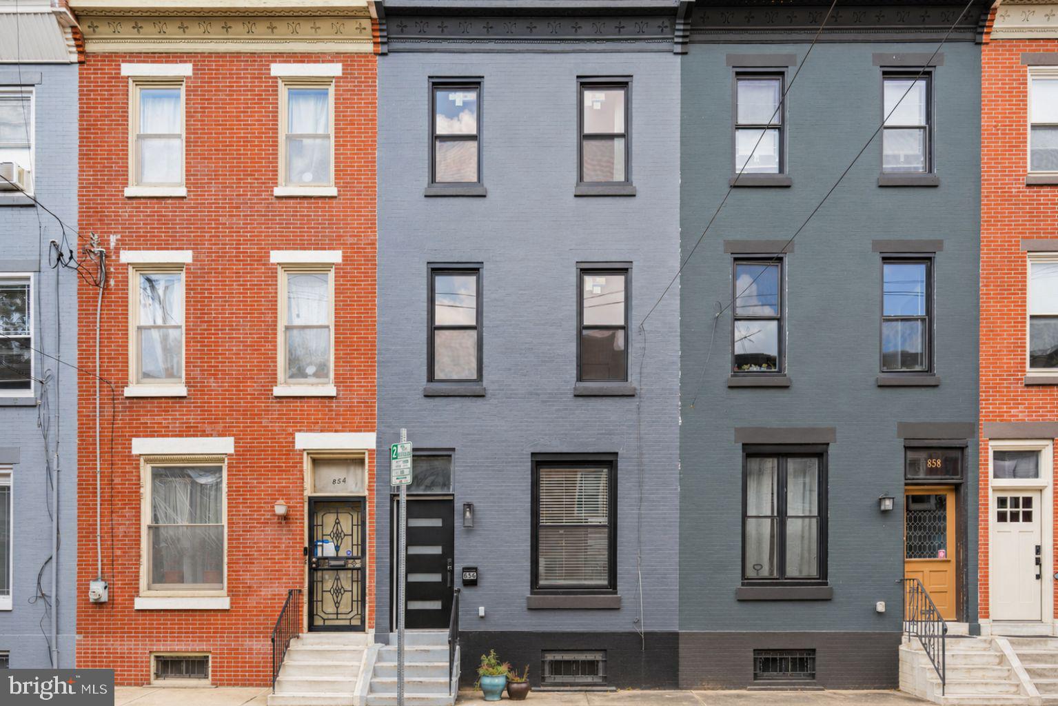856 PERKIOMEN STREET