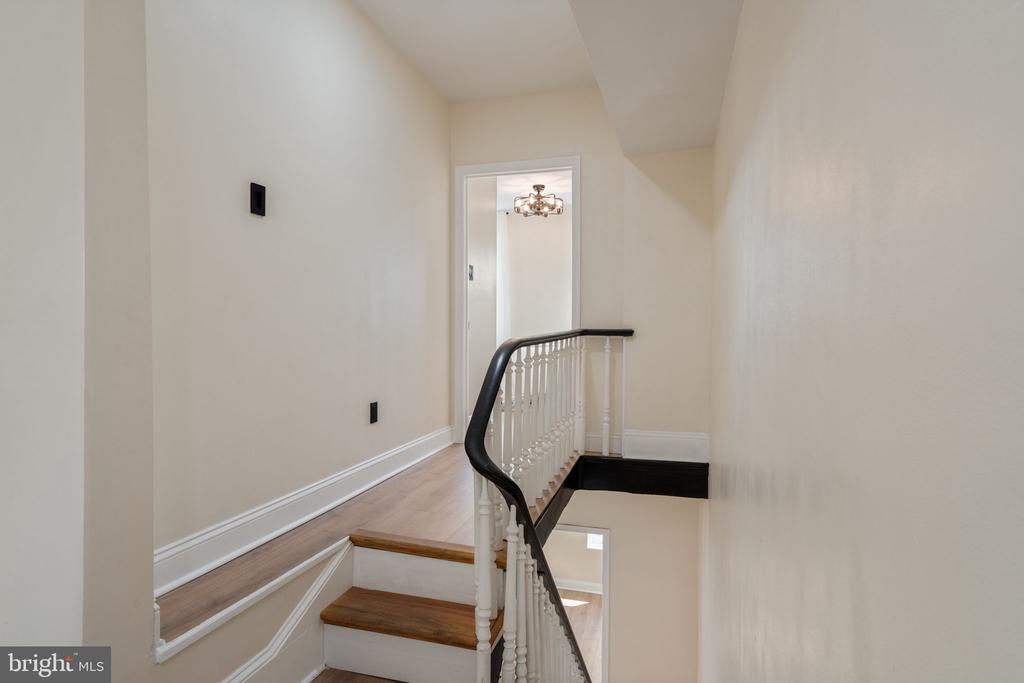 856 PERKIOMEN STREET