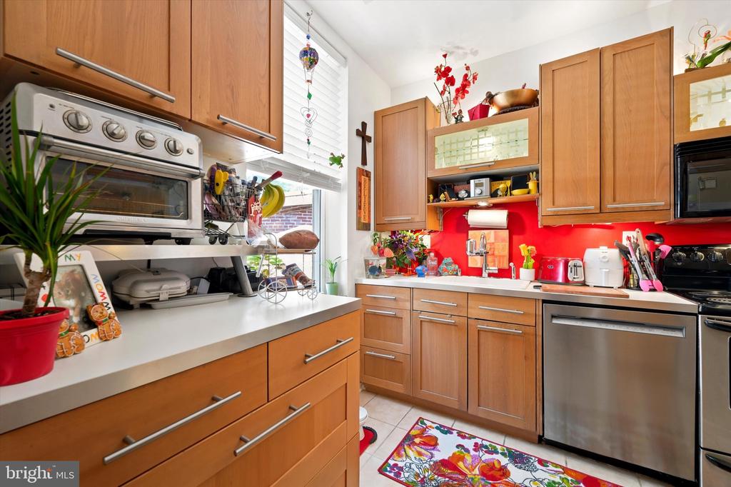820 S 4TH STREET Unit: B