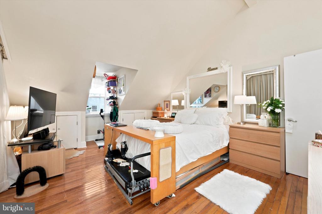 820 S 4TH STREET Unit: B