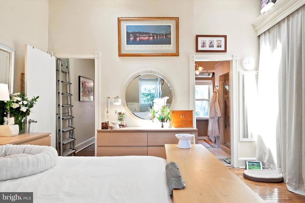 820 S 4TH STREET Unit: B
