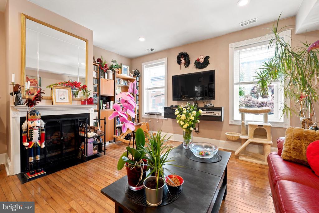 820 S 4TH STREET Unit: B