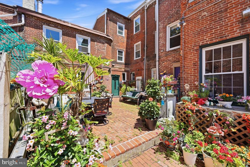 820 S 4TH STREET Unit: B