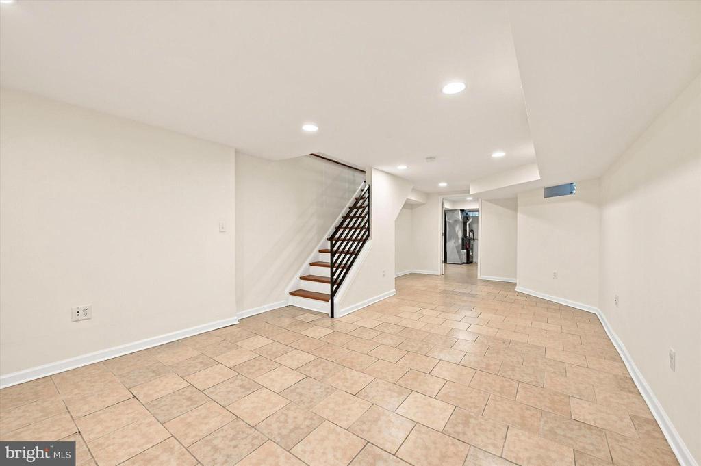 1027 S 50TH STREET