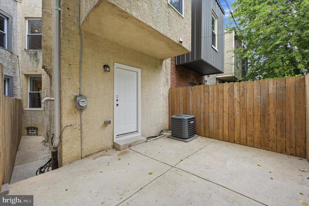 1027 S 50TH STREET