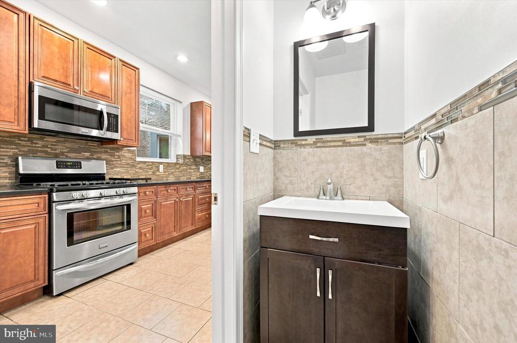 1027 S 50TH STREET
