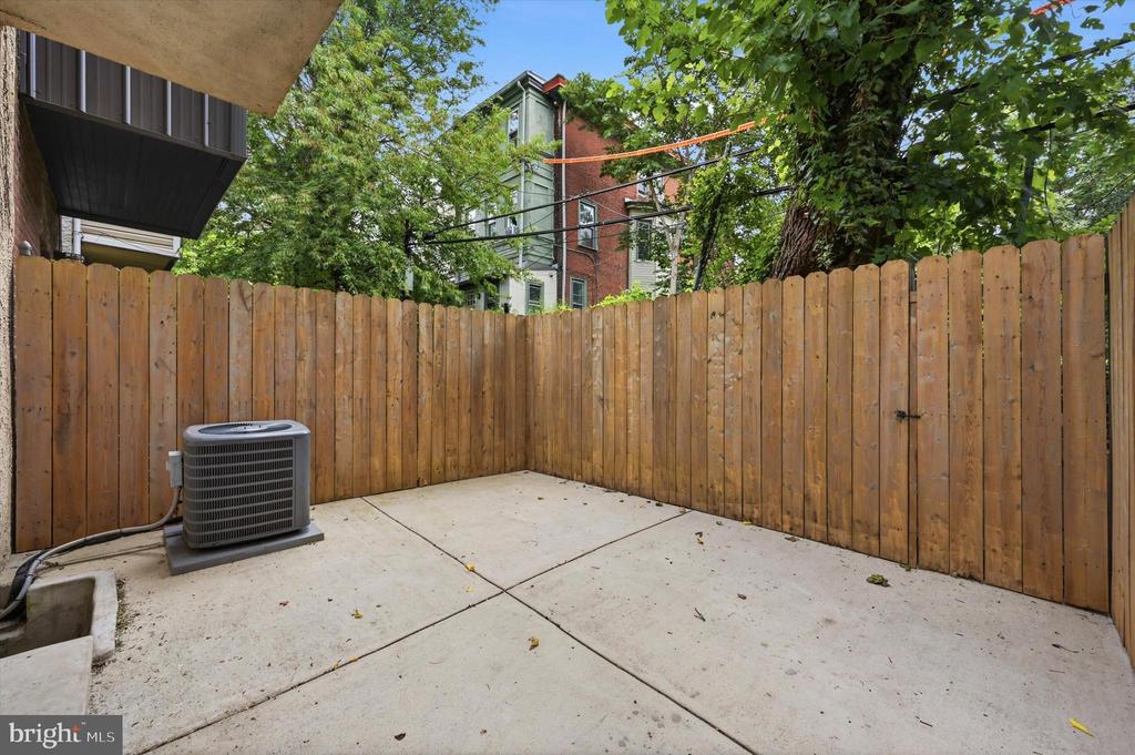 1027 S 50TH STREET