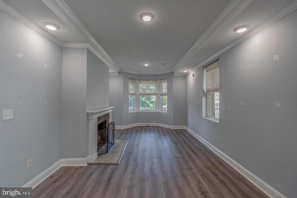 308 W UPSAL STREET