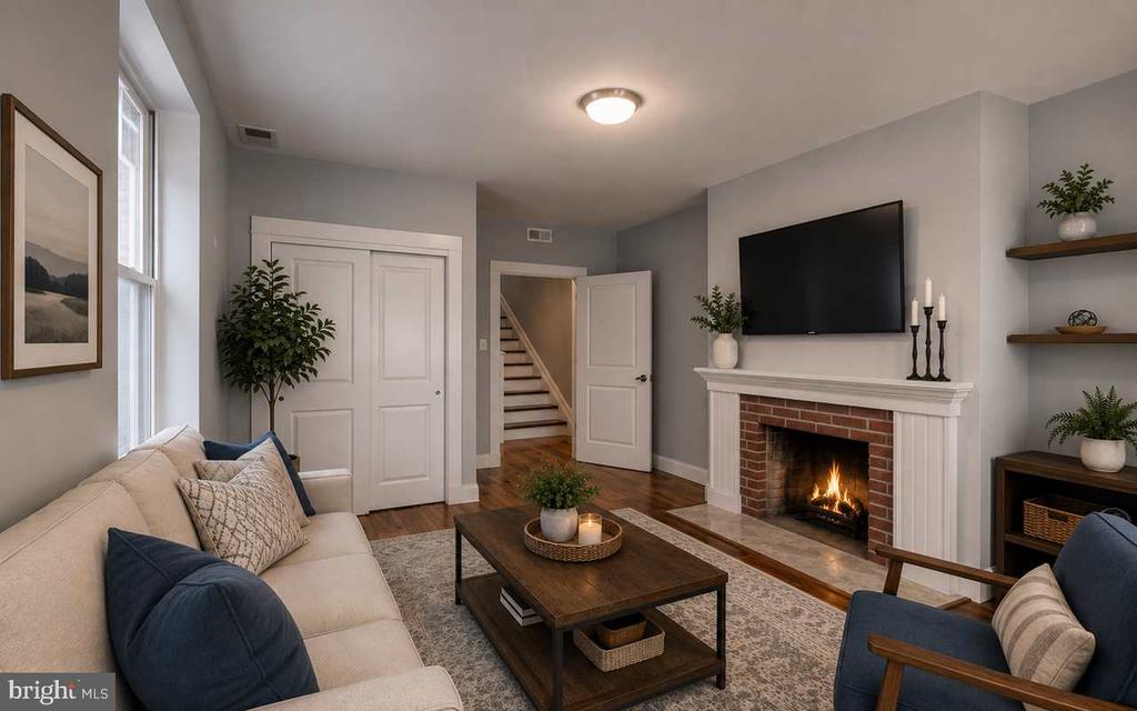 308 W UPSAL STREET