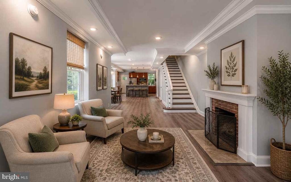 308 W UPSAL STREET