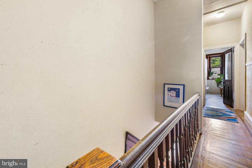 145 W SCHOOL HOUSE LANE