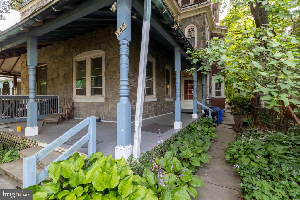 145 W SCHOOL HOUSE LANE