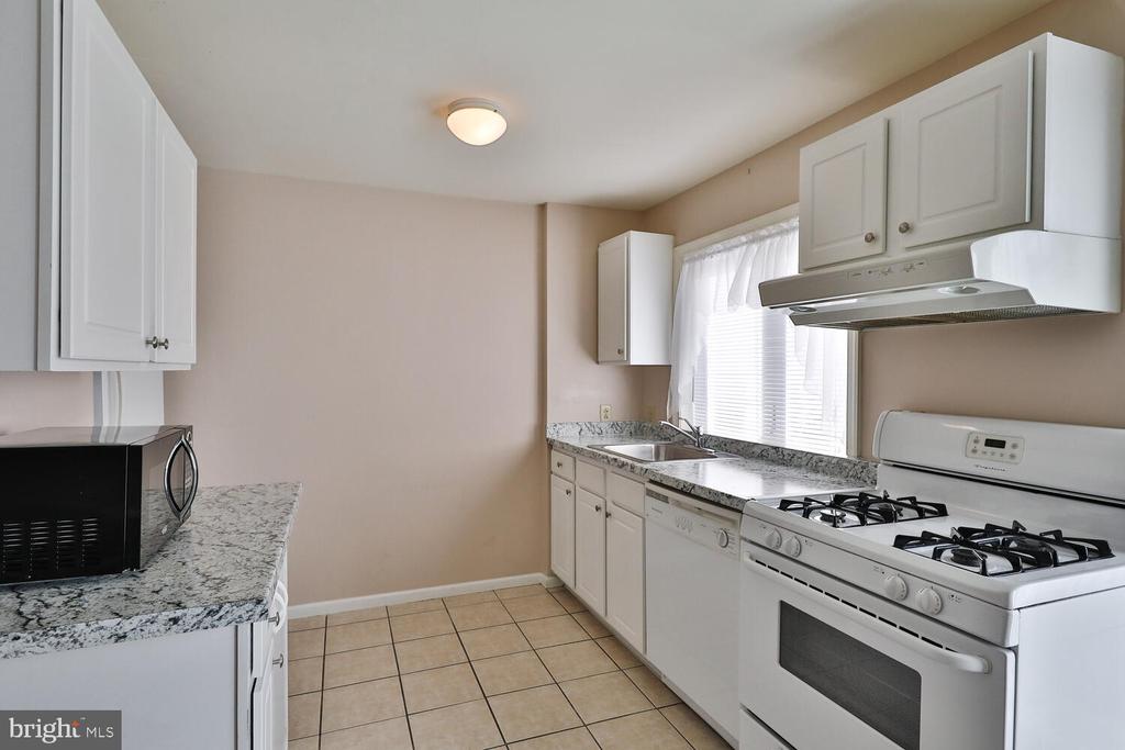 126-128 LEAGUE STREET Unit: 2
