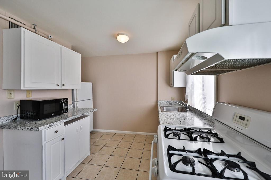 126-128 LEAGUE STREET Unit: 2