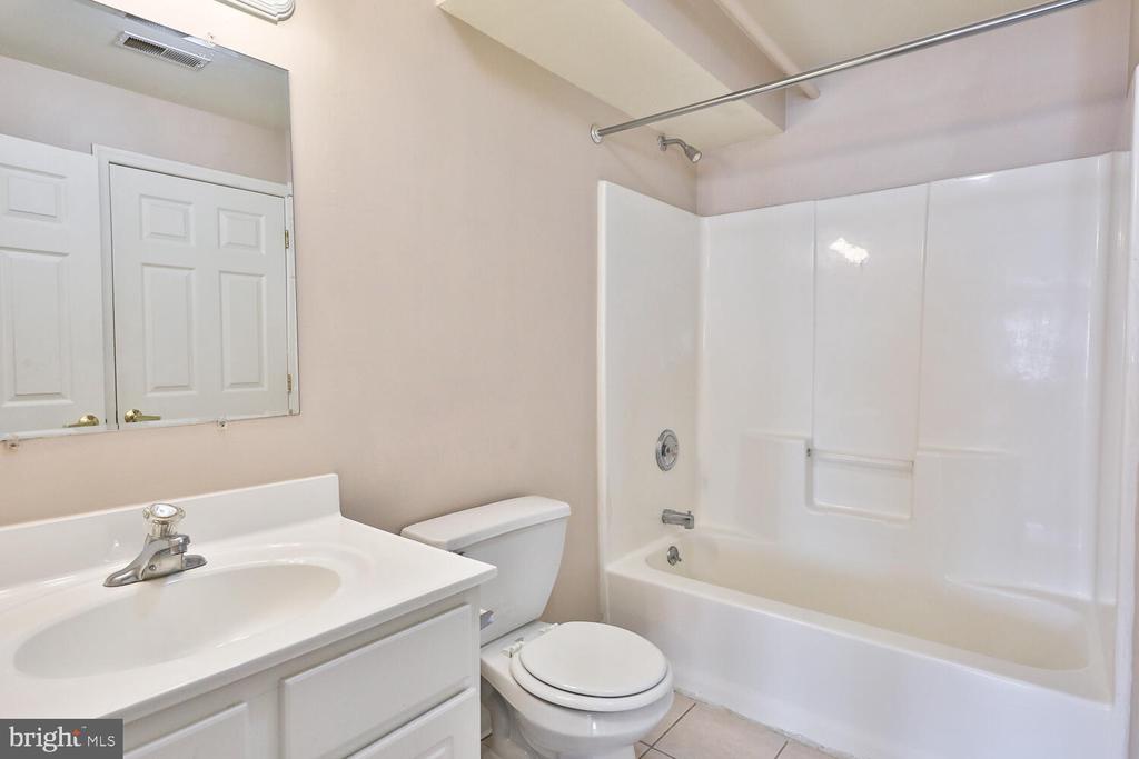126-128 LEAGUE STREET Unit: 2