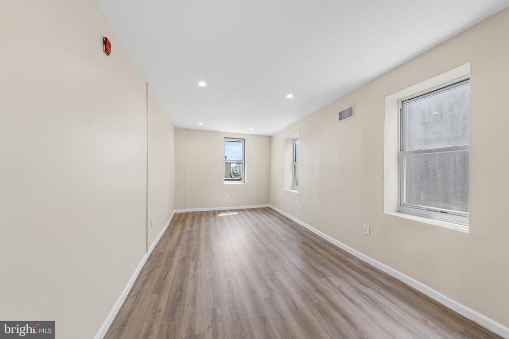 2003 S 7TH STREET Unit: 2
