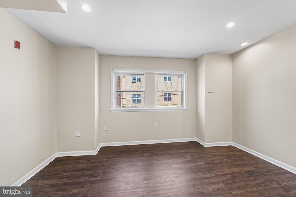 2003 S 7TH STREET Unit: 2