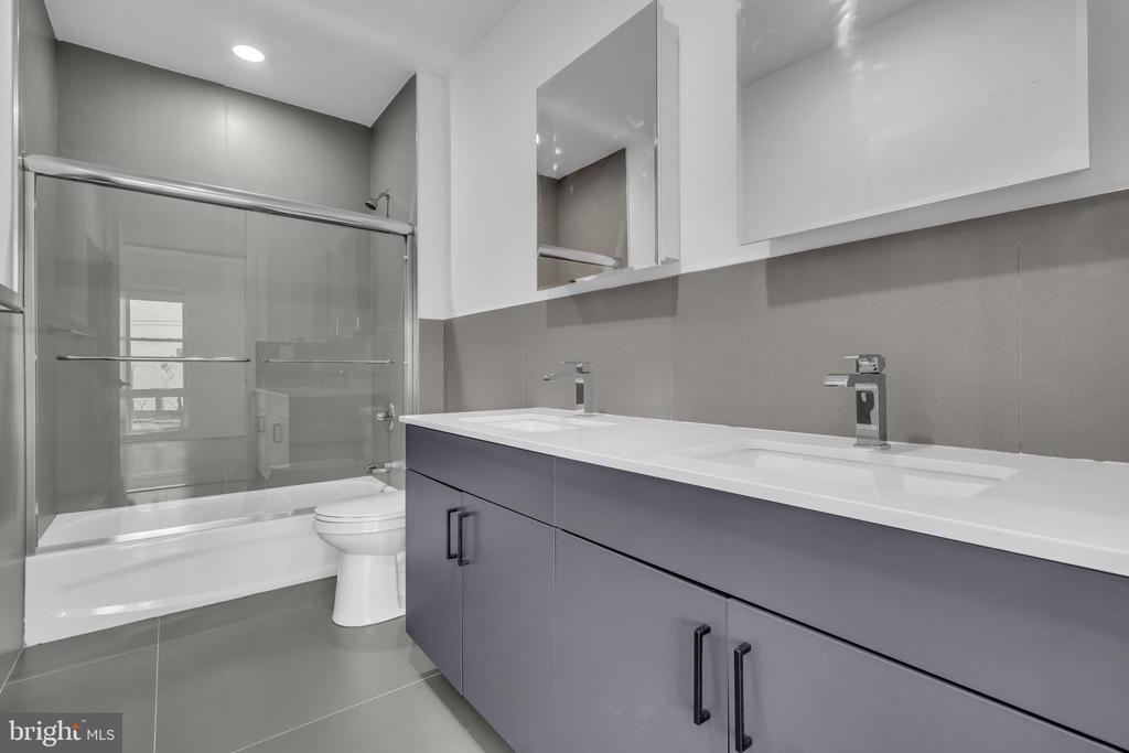 330 CECIL B MOORE AVENUE Unit: 412