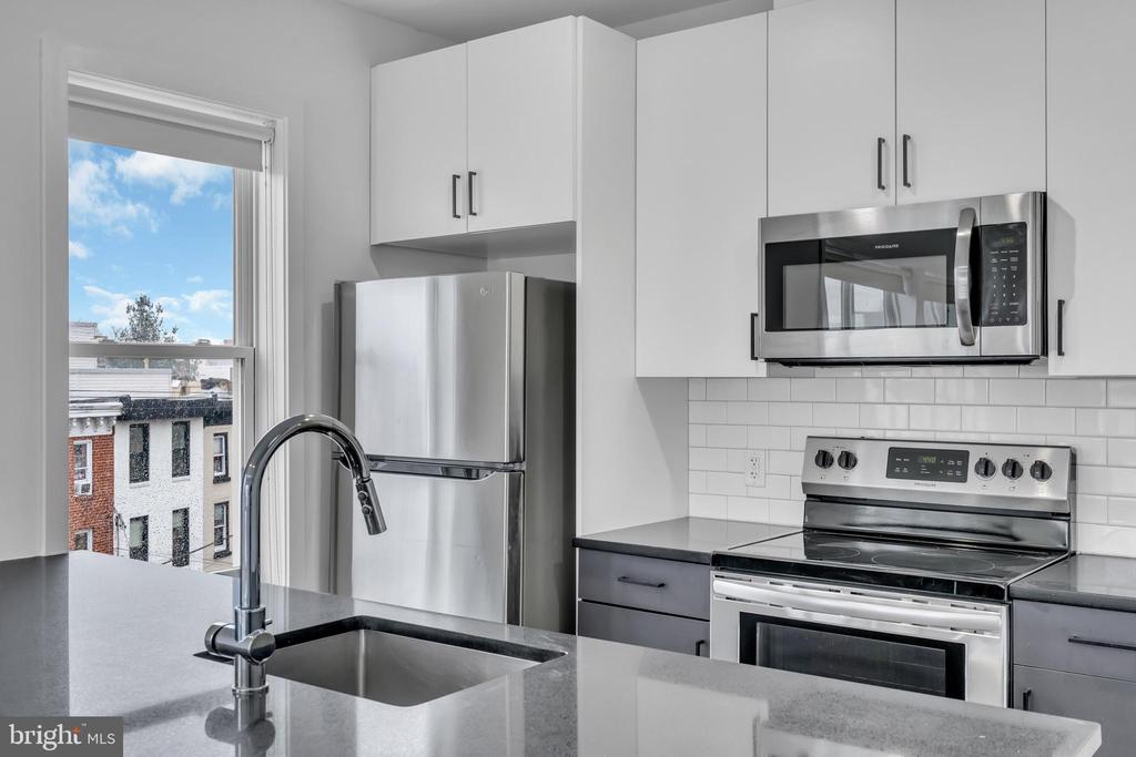 330 CECIL B MOORE AVENUE Unit: 412