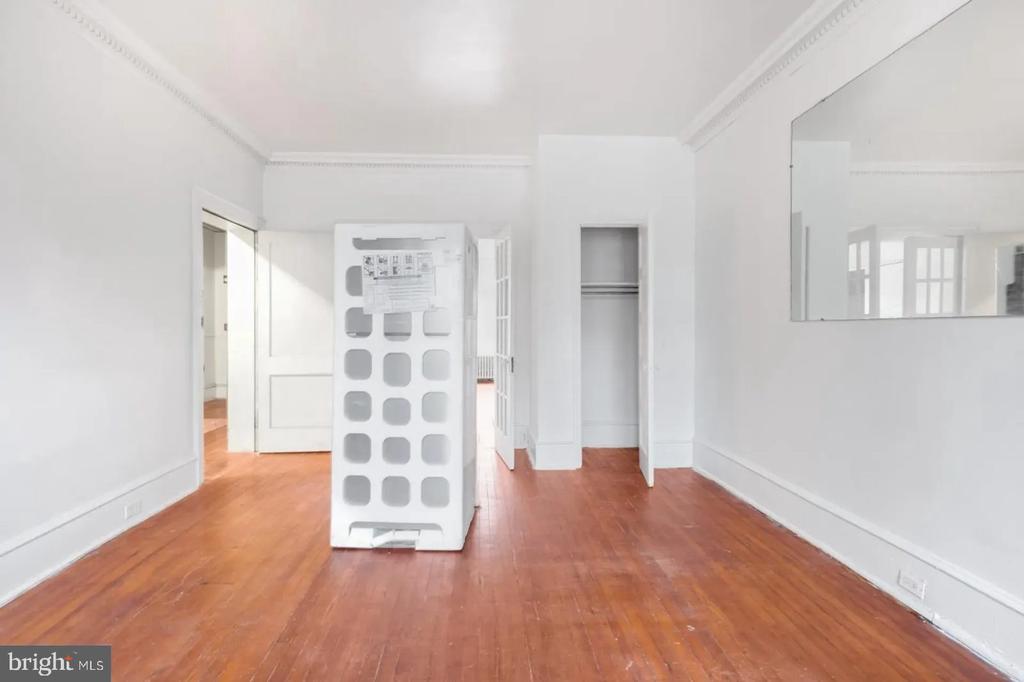 6500 LINCOLN DRIVE Unit: 5L