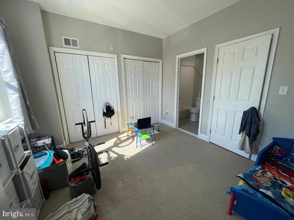 667 N 39TH STREET Unit: 1