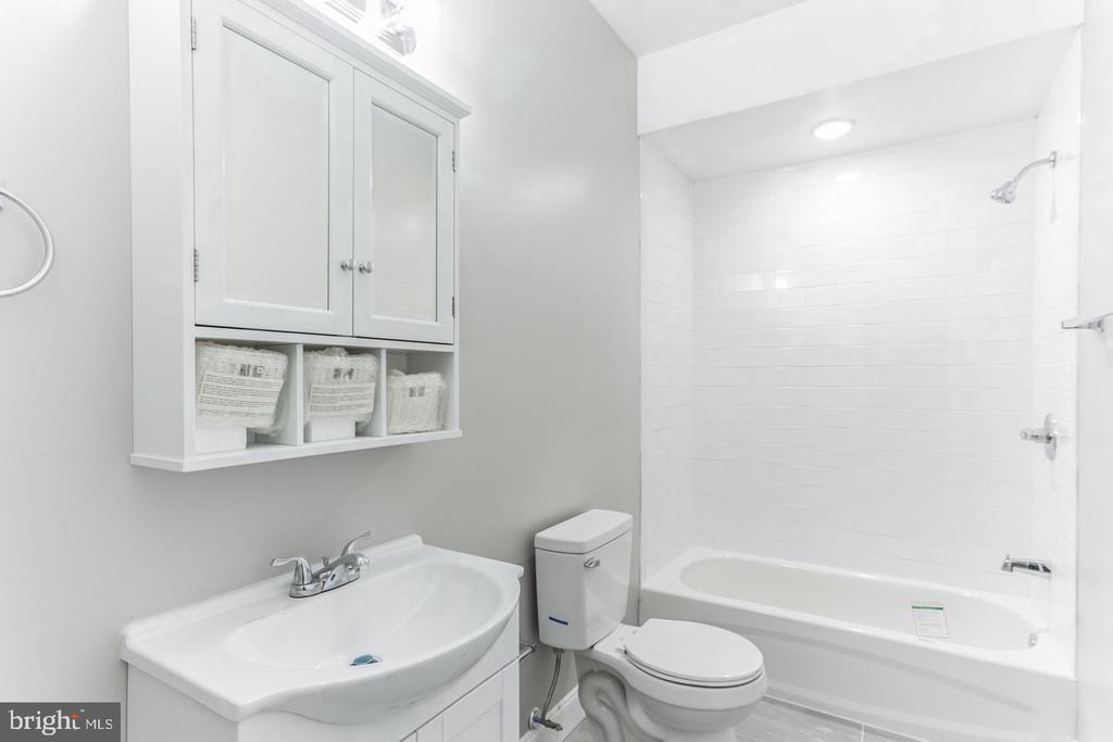 667 N 39TH STREET Unit: 1