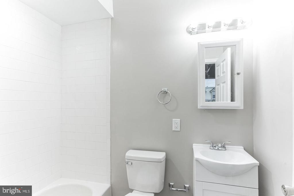 667 N 39TH STREET Unit: 1