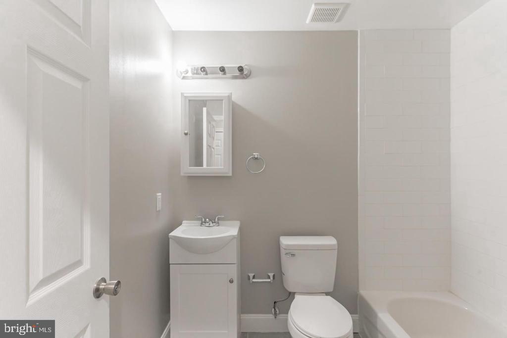 667 N 39TH STREET Unit: 1