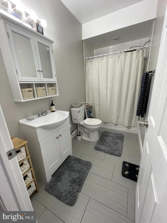 667 N 39TH STREET Unit: 1