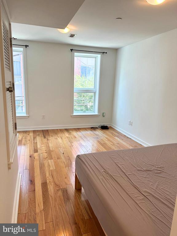 1204 E PALMER STREET Unit: 3
