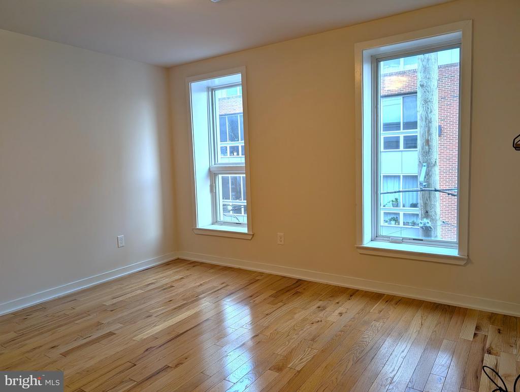 1204 E PALMER STREET Unit: 3