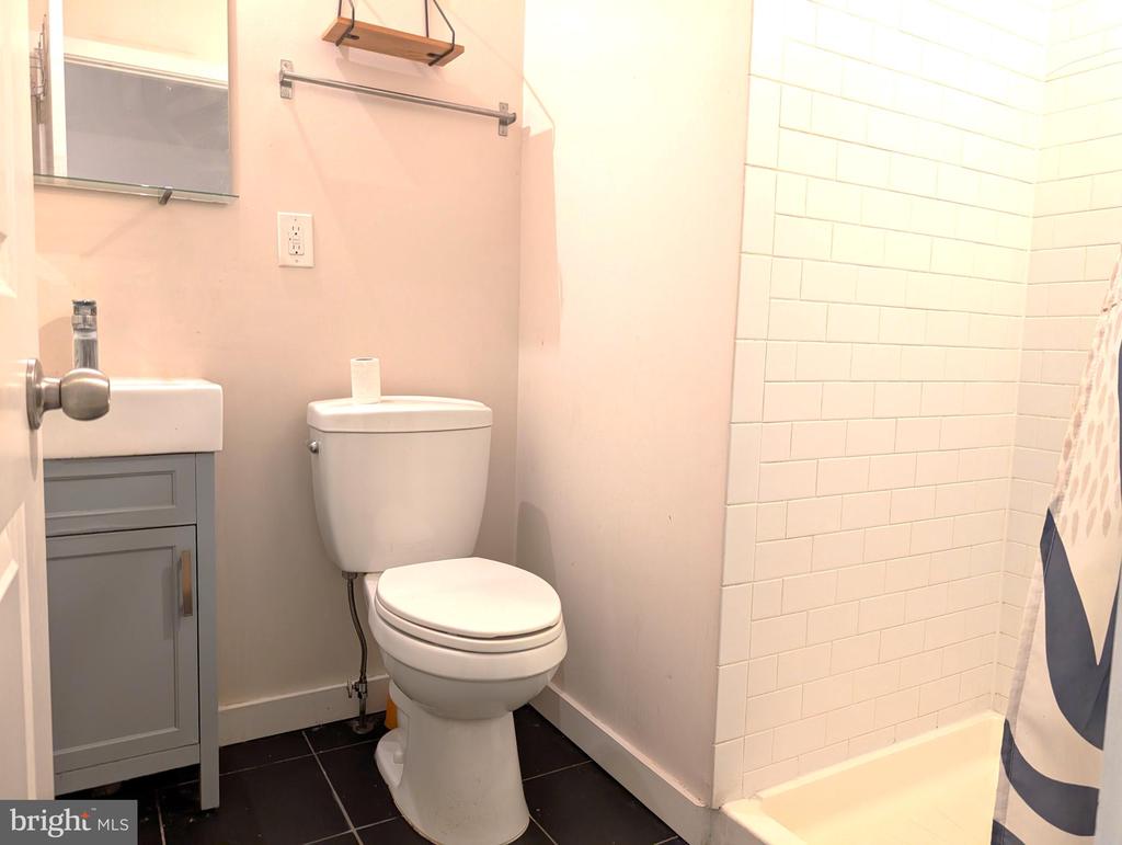 1204 E PALMER STREET Unit: 3