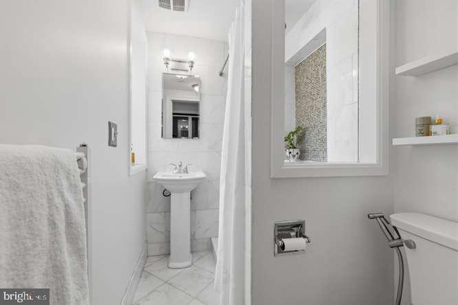 926 CATHARINE STREET