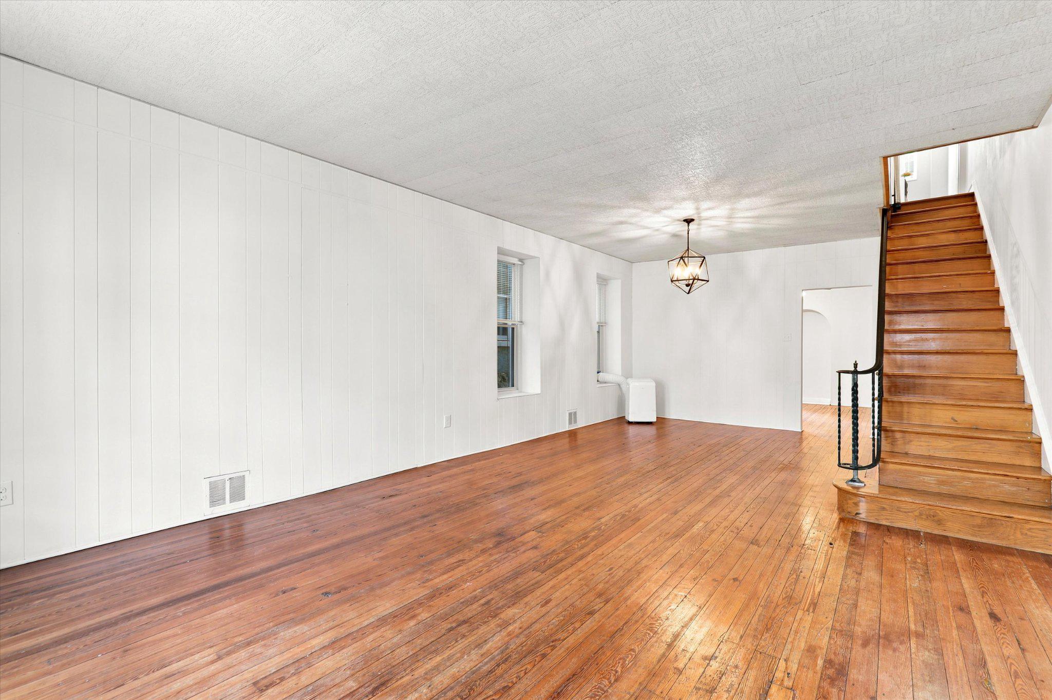 223 WENDOVER STREET