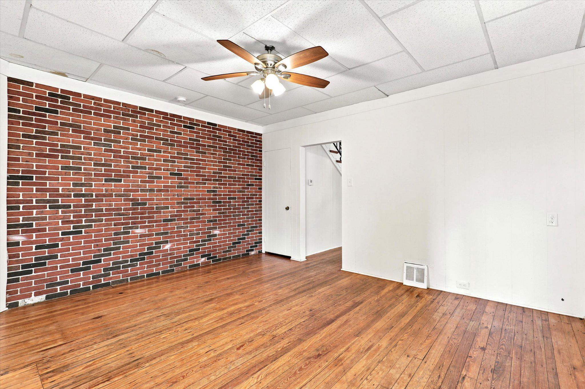 223 WENDOVER STREET