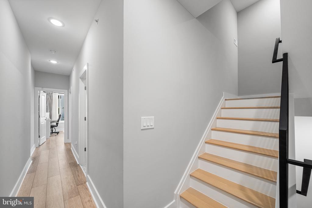 1924 N 6TH STREET Unit: 4
